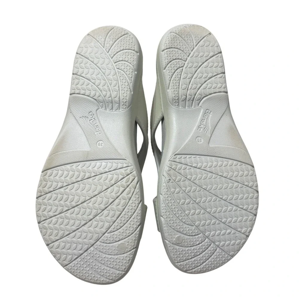 Dansko Krystal Sandals 9 Off White Excellent Molded Toe Loop Slide